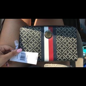 Tommy Hilfiger Wallet